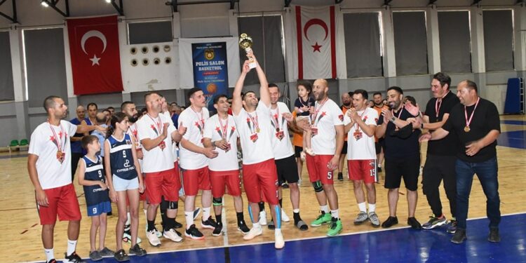 POTANIN ŞAMPİYONU LEFKOŞA POLİS MÜDÜRLÜĞÜ