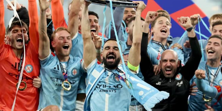 Aziz Behiç’li, Melbourne şampiyon