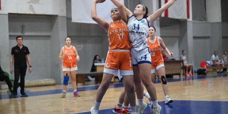 Kadınlar finalinde ilk maç