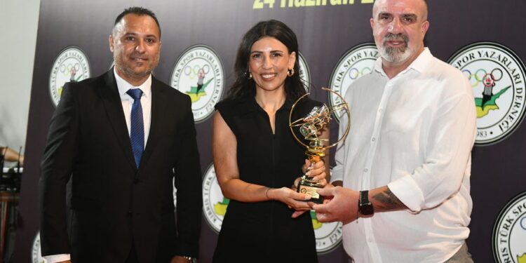 Özdenefe: Spor sadece başarı değil, aynı zamanda bir vefa ve değerler bütünüdür