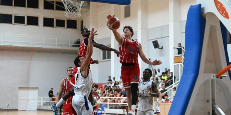 Gönyeli avantajı aldı: 56-59