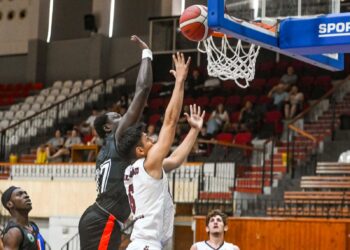 Yakın Doğu Gelişim finalde