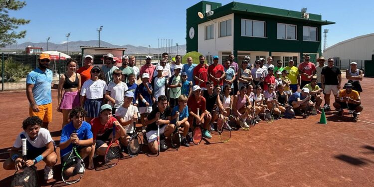 Tenis eğitim kampları tamamlandı