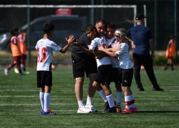 ÇOCUKLARIMIZ TRABZON’DA GÖZ DOLDURUYOR