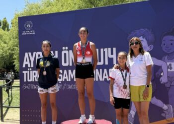 Azra Avcı’dan Türkiye şampiyonluğu