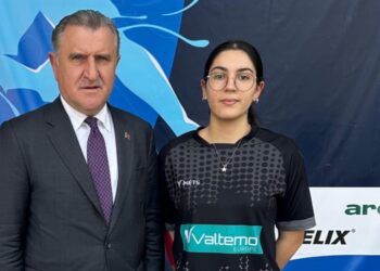 Osman Aşkın Bak, Nehir Deniz’le görüştü