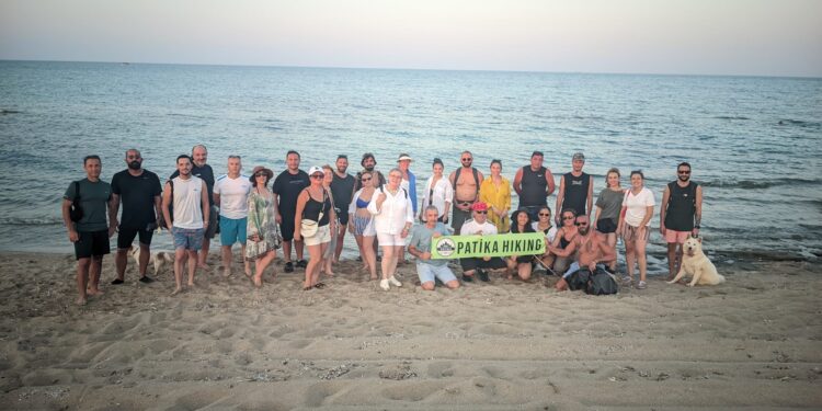 Doğa Sporları Derneği’nden Bedis plajı-Salamis Antik Kenti çevresinde doğa kampı ve çevre temizliği etkinliği