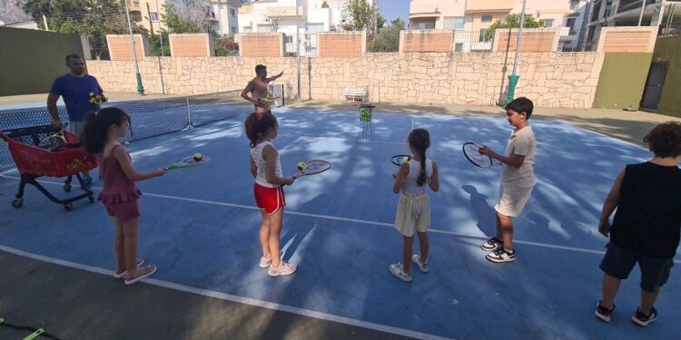 Girne Belediyesi ücretsiz yaz spor kursları başladı..Kayıtlar sürüyor