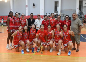 U16 Kadınlar’da Levent şampiyon