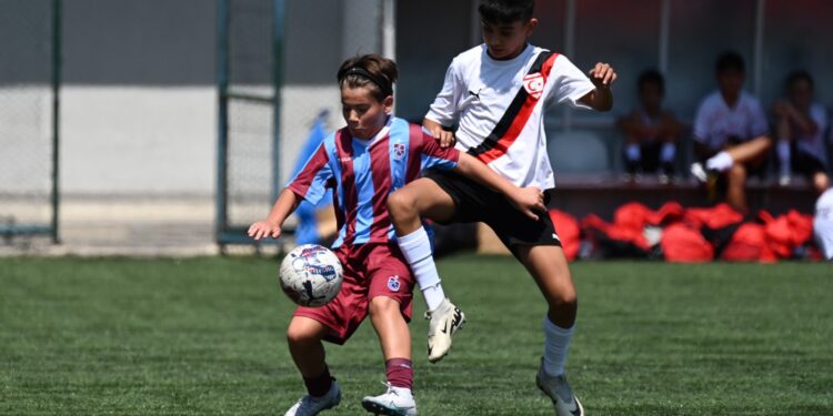 Minik Futbolcularımız 3 maça çıktı