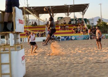 Plaj Voleybolu’nda finaller yarın