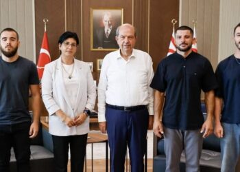 Cumhurbaşkanı Tatar, KKTC Boks Federasyonu Başkanı ve Yönetim Kurulu Üyelerini kabul etti