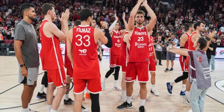 12 Dev Adam, 2025 Avrupa Şampiyonası’nda parkeye çıkıyor