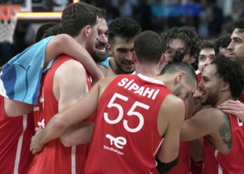 12 Dev Adam bugün parkeye çıkıyor