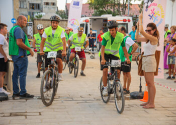 Lefkoşa’da “Velesbitnan Surlarçi Hazine Avı Yarışması” yapıldı