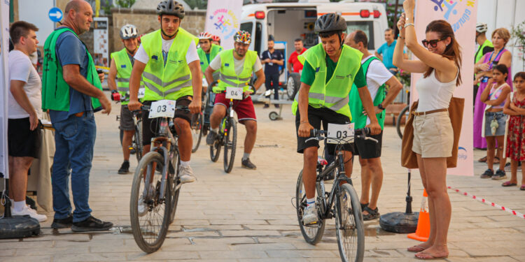 Lefkoşa’da “Velesbitnan Surlarçi Hazine Avı Yarışması” yapıldı