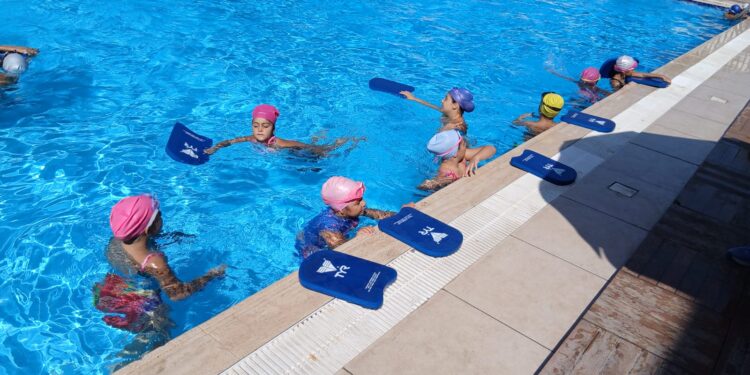 KTSYD YÜZME KURSLARI TAMAMLANIYOR