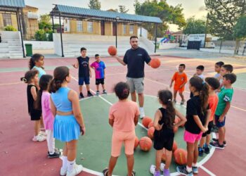 Gönyeli-Alayköy Belediyesi basketbol kursları devam ediyor