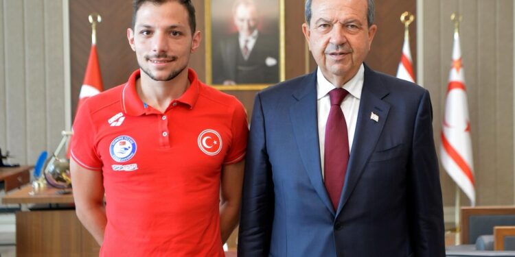 Cumhurbaşkanı, Doğukan ve Antrenörü ile görüştü