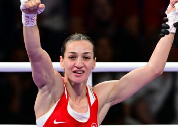 Milli boksör Buse Naz Çakıroğlu dünya ikincisi oldu