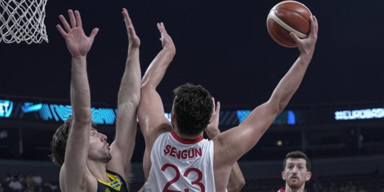 “12 Dev Adam” Avrupa Şampiyonası’nda çeyrek finalde