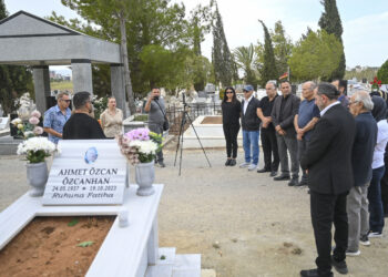 ÖZCAN ÖZCANHAN KABRİ BAŞINDA ANILDI