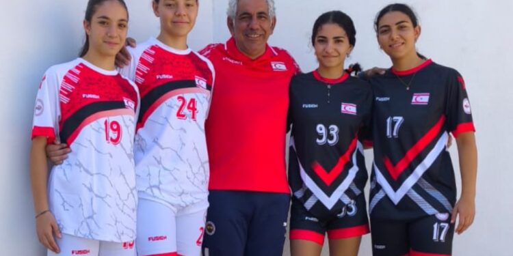 FUTBOL TENİSİ MİLLİ TAKIMLARI MACARİSTAN’DA YARIŞACAK