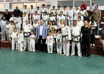 CUMHURİYET İÇİN YARIŞTILAR