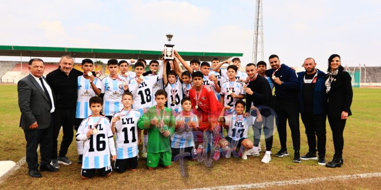 ORTAOKULLAR FUTBOLDA ŞAMPİYON LYL