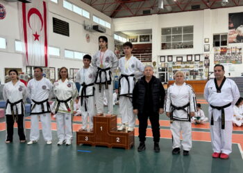 RAİF DENKTAŞ ANISINA YARIŞTILAR