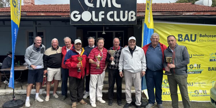 GOLFTA ŞAMPİYON BOB HODGE