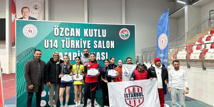 ELİF TÜRKİYE ÜÇÜNCÜSÜ