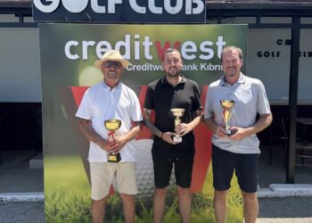 MONTHLY MEDAL ŞAMPİYONU MIKE BURGESS