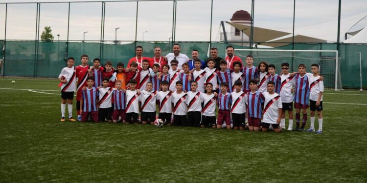U12 MİLLİ TAKIMIMIZDAN ÇİFTE GALİBİYET
