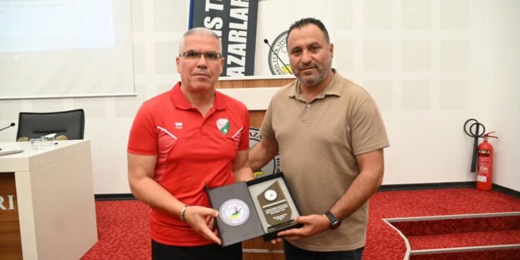FUTBOLDA DEĞİŞEN KURALLAR ANLATILDI