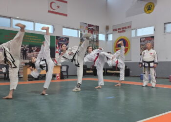 CEMAL ÖMÜRSEL ANISINA YARIŞTILAR